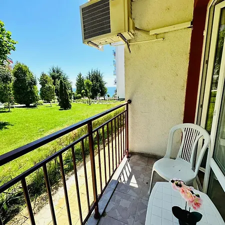 In Marina View Noks Grand Apartmán Elenite